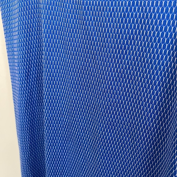 XL Blue Reflective Tank Top - Picture 2 of 7